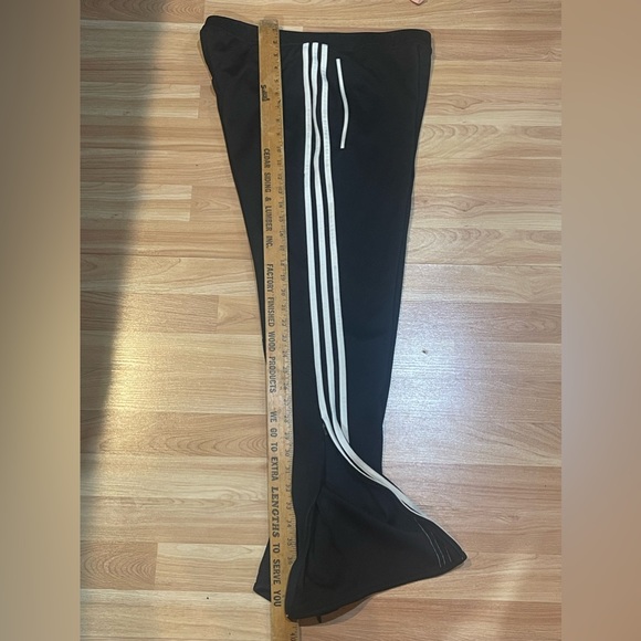 Adidas pants - Picture 3 of 8